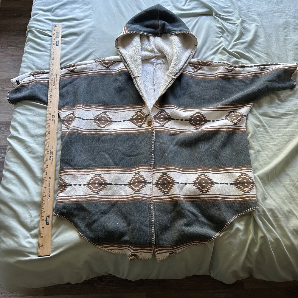 RVCA Womens Poncho Sweater Cape Southwestern Sherpa Lined Hood Size medium